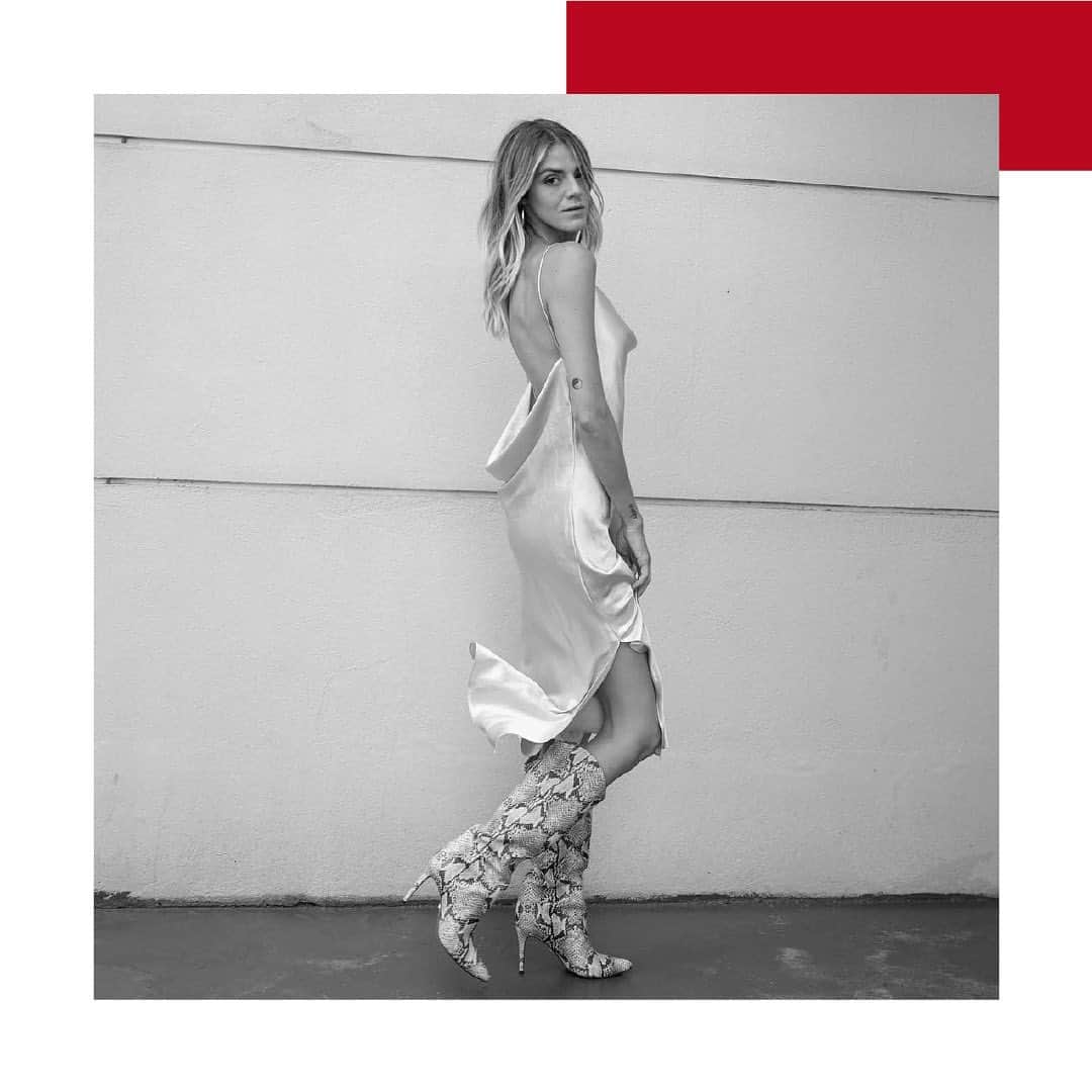 Schutzのインスタグラム：「Walk on the wild side 😍 @isabelamanara  #schutzfall #unlockyourcity」