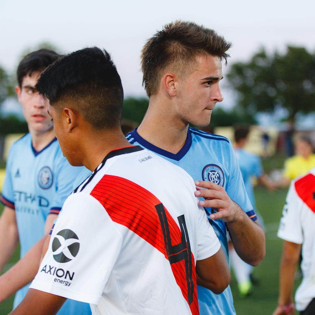 ニューヨーク・シティFCさんのインスタグラム写真 - (ニューヨーク・シティFCInstagram)「Keep moving forward 🗽 #NYCFCAcademy #GACup // U-17s vs. @ol on @MLS @twitch 💻 at 1:00PM ET」4月16日 0時31分 - nycfc