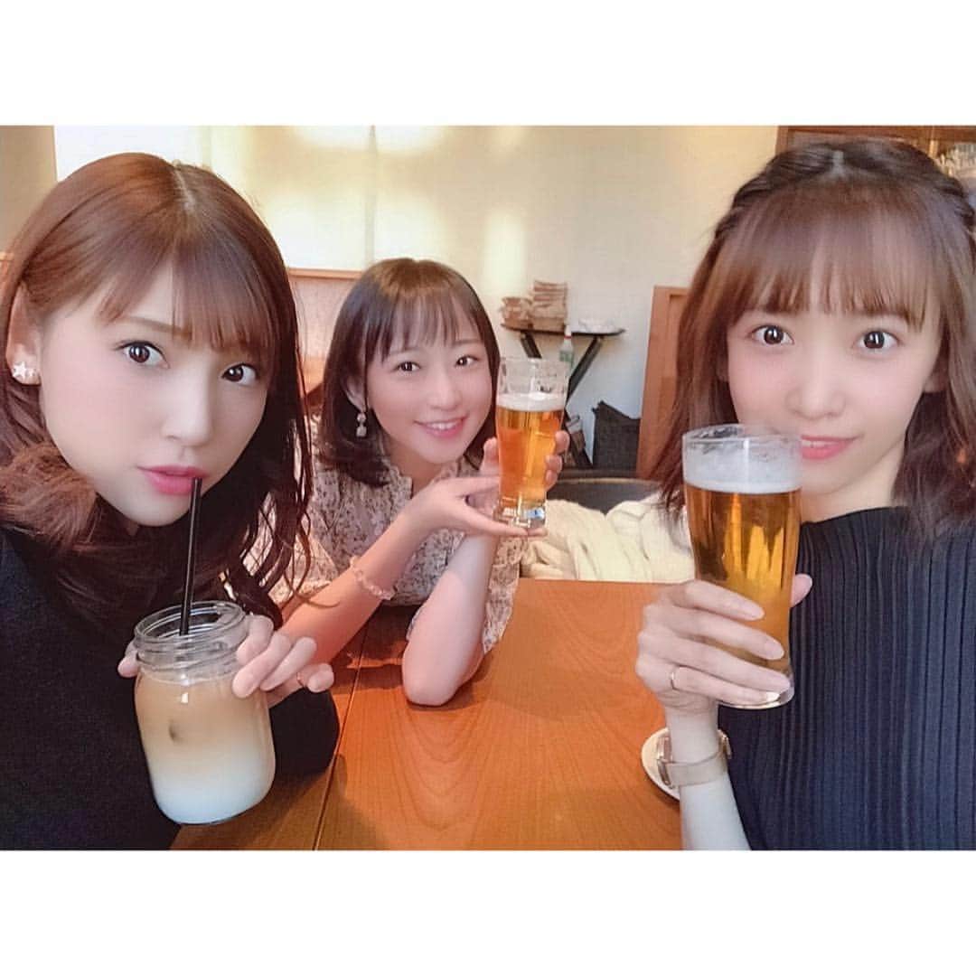 竹田愛のインスタグラム：「今日も可愛いおふたりと👩‍👩‍👧💓 2人も書いてたけど… 最近はプライベートだけじゃなくお仕事でもよく会えて嬉しい♡ ふーちゃんと私は🍻、あーちゃんはカフェラテ☕️なのも安定😝笑 #安定の3人 #2日連続 #ビール女子 #生ビール #ビール好き #酒好き女子 #渋谷 #ロイヤルガーデンカフェ」