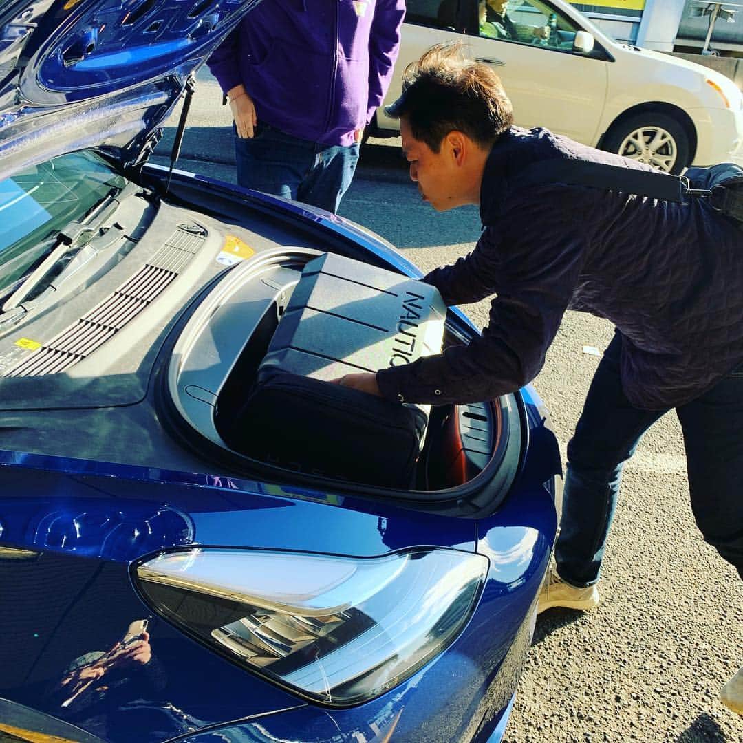 原田曜平さんのインスタグラム写真 - (原田曜平Instagram)「テスラーは電池が車の下にあるので、 前もトランクです」4月16日 0時34分 - yohei.harada_official