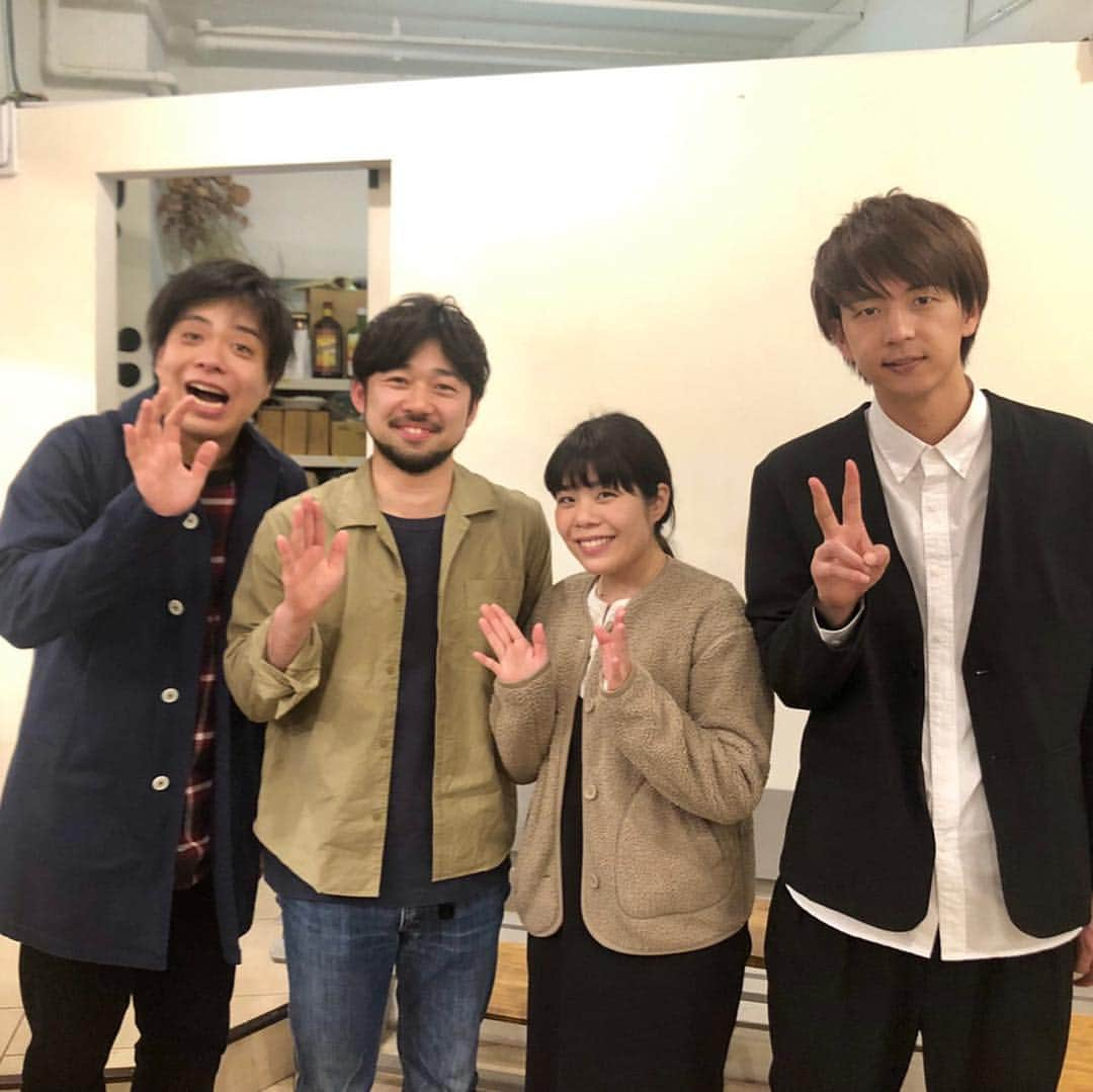 藤田裕樹さんのインスタグラム写真 - (藤田裕樹Instagram)「【メシとパンとコーヒー vol.2】﻿ ﻿ 来て頂いた方ありがとうございました！﻿ 来られなかった方、いつも少人数で申し訳ないです。﻿ 少ないからこそ、いつものお笑いライブではできない体験をしてほしいと思っていまして、お客さんが一歩踏み出しやすい雰囲気作りを目指します。﻿ 今回のメシは﻿ ・ポテトクリーム﻿ ・春キャベツとしらすのペペロンチーノ﻿ でございました！﻿ また、レシピを載せたいと思いますー！﻿ ﻿ 次回のお店もチラホラ探し始めてますのでお楽しみに！！﻿ 今回場所を貸してくださった、新宿のall seasons coffeeさん、飛び入り参加のヒロチョ（サックス）、かねちー（チャラ）、ありがとうございましたー！！﻿ #鹿映え ﻿ #鹿stagram ﻿ #メシとパンとコーヒー  #メパコ  #allseasonscoffee  #コーヒーはもちろんプリン激ウマ  #ポテトクリーム  #春キャベツとしらすのペペロンチーノ  #ヒロチョは皆勤  #メシとパンとコーヒーとサックス  #に変更してもいいレベル  #次回あればお楽しみに  #世界平和」4月16日 0時44分 - fujiboy0730