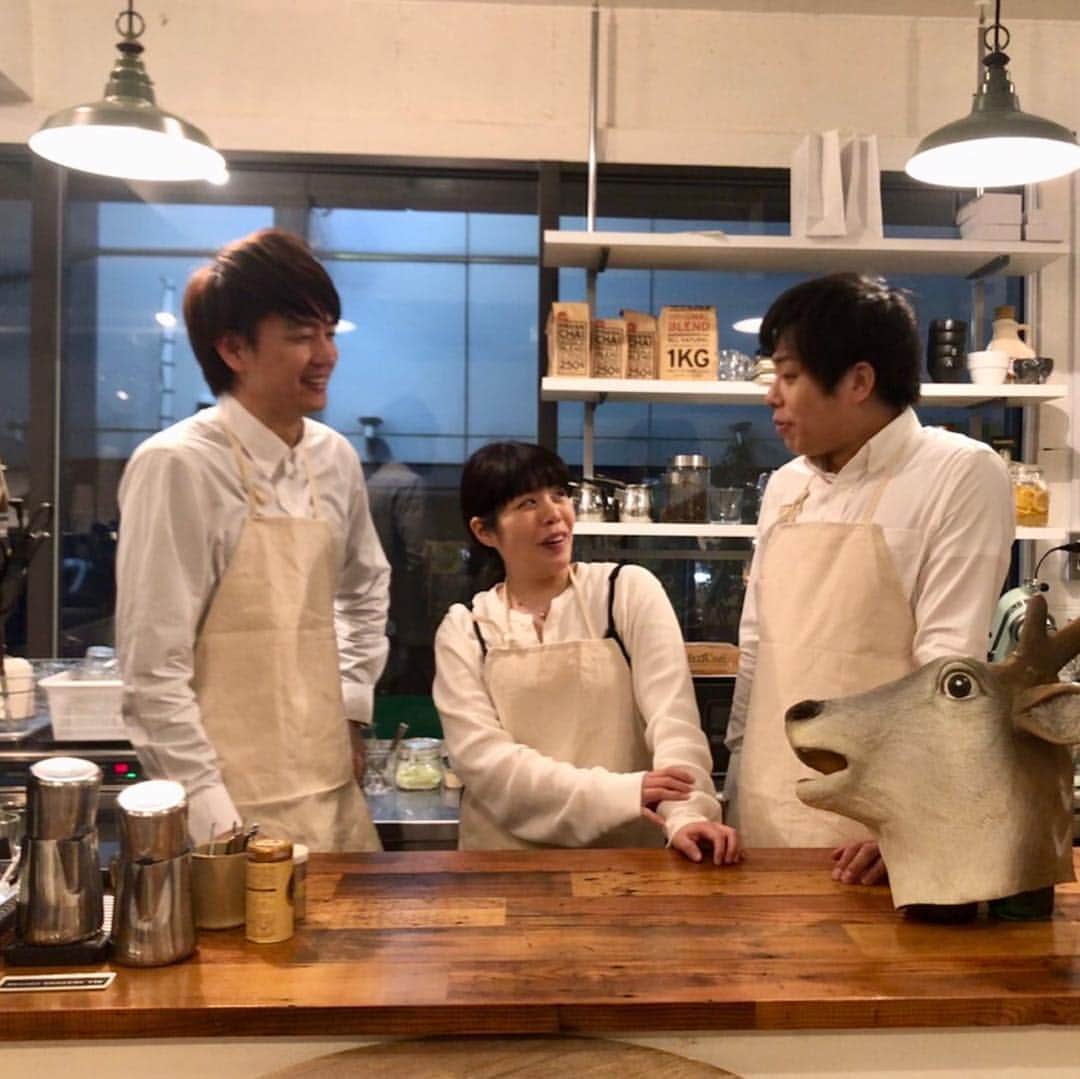 藤田裕樹さんのインスタグラム写真 - (藤田裕樹Instagram)「【メシとパンとコーヒー vol.2】﻿ ﻿ 来て頂いた方ありがとうございました！﻿ 来られなかった方、いつも少人数で申し訳ないです。﻿ 少ないからこそ、いつものお笑いライブではできない体験をしてほしいと思っていまして、お客さんが一歩踏み出しやすい雰囲気作りを目指します。﻿ 今回のメシは﻿ ・ポテトクリーム﻿ ・春キャベツとしらすのペペロンチーノ﻿ でございました！﻿ また、レシピを載せたいと思いますー！﻿ ﻿ 次回のお店もチラホラ探し始めてますのでお楽しみに！！﻿ 今回場所を貸してくださった、新宿のall seasons coffeeさん、飛び入り参加のヒロチョ（サックス）、かねちー（チャラ）、ありがとうございましたー！！﻿ #鹿映え ﻿ #鹿stagram ﻿ #メシとパンとコーヒー  #メパコ  #allseasonscoffee  #コーヒーはもちろんプリン激ウマ  #ポテトクリーム  #春キャベツとしらすのペペロンチーノ  #ヒロチョは皆勤  #メシとパンとコーヒーとサックス  #に変更してもいいレベル  #次回あればお楽しみに  #世界平和」4月16日 0時44分 - fujiboy0730
