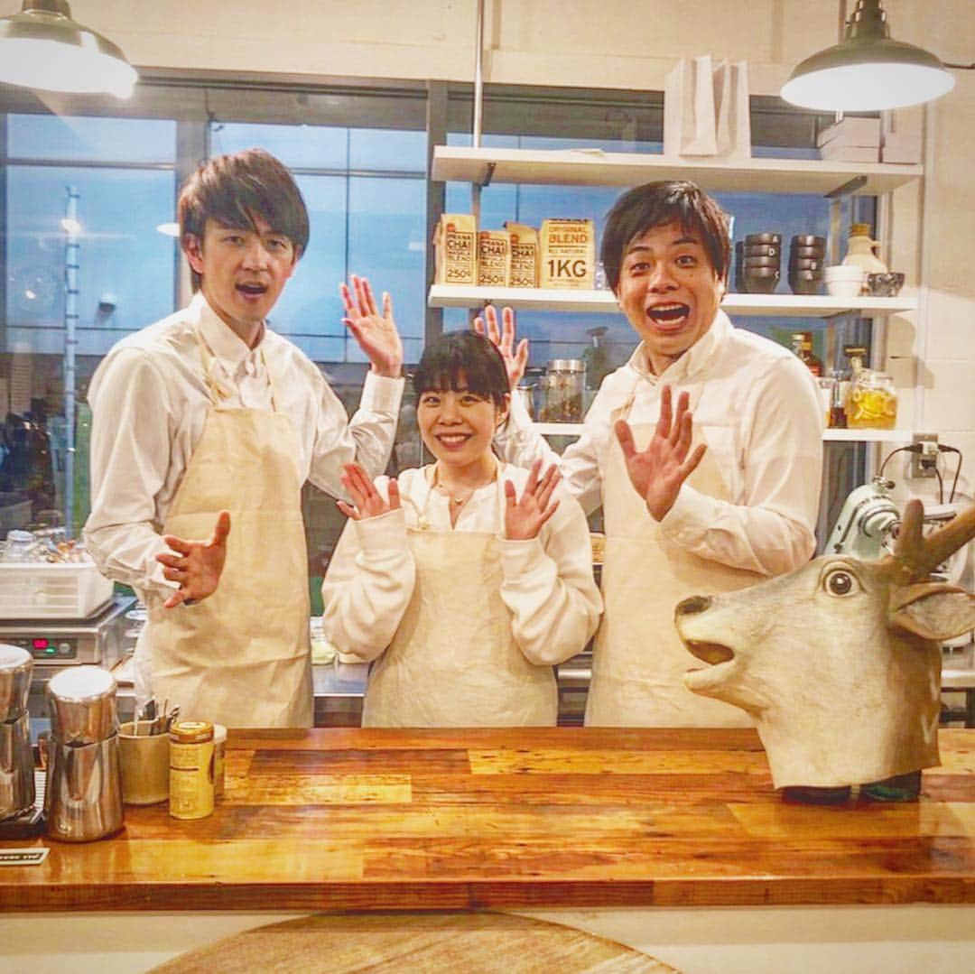 藤田裕樹さんのインスタグラム写真 - (藤田裕樹Instagram)「【メシとパンとコーヒー vol.2】﻿ ﻿ 来て頂いた方ありがとうございました！﻿ 来られなかった方、いつも少人数で申し訳ないです。﻿ 少ないからこそ、いつものお笑いライブではできない体験をしてほしいと思っていまして、お客さんが一歩踏み出しやすい雰囲気作りを目指します。﻿ 今回のメシは﻿ ・ポテトクリーム﻿ ・春キャベツとしらすのペペロンチーノ﻿ でございました！﻿ また、レシピを載せたいと思いますー！﻿ ﻿ 次回のお店もチラホラ探し始めてますのでお楽しみに！！﻿ 今回場所を貸してくださった、新宿のall seasons coffeeさん、飛び入り参加のヒロチョ（サックス）、かねちー（チャラ）、ありがとうございましたー！！﻿ #鹿映え ﻿ #鹿stagram ﻿ #メシとパンとコーヒー  #メパコ  #allseasonscoffee  #コーヒーはもちろんプリン激ウマ  #ポテトクリーム  #春キャベツとしらすのペペロンチーノ  #ヒロチョは皆勤  #メシとパンとコーヒーとサックス  #に変更してもいいレベル  #次回あればお楽しみに  #世界平和」4月16日 0時44分 - fujiboy0730