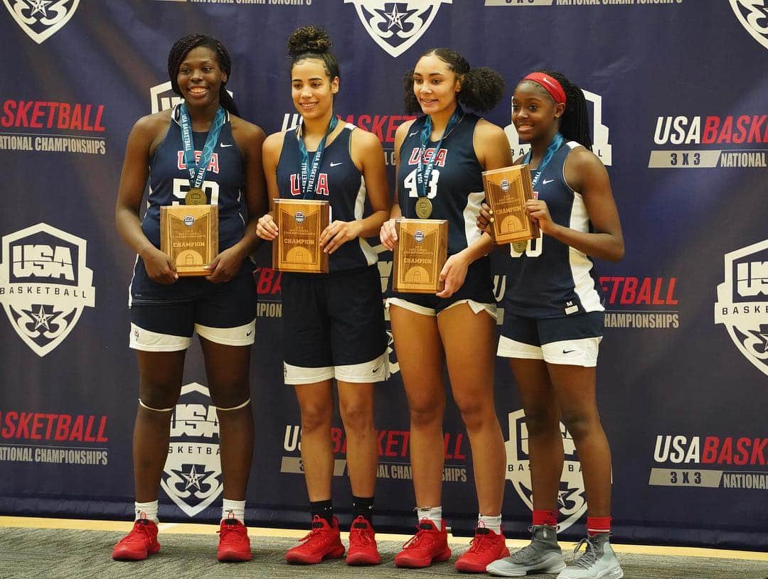 USA Basketballさんのインスタグラム写真 - (USA BasketballInstagram)「Two tough, physical gold medal games in Colorado Springs as we crowned new @usab3x3 U18 National Champions 👍🏼」4月16日 0時54分 - usabasketball