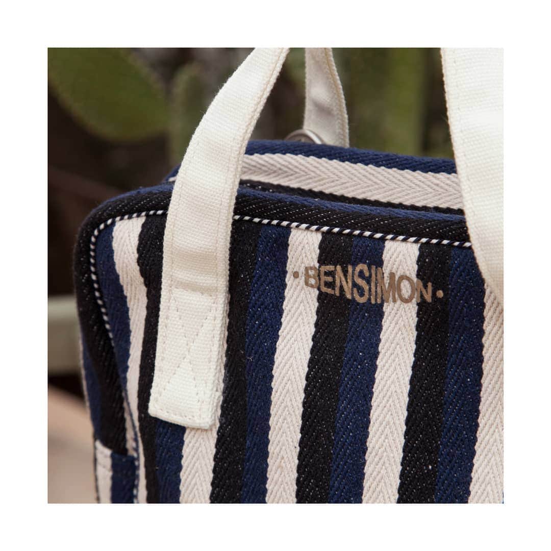 ベンシモンのインスタグラム：「Passion rayures 👀 🇬🇧Stripes fever > Notre collection de sacs est en ligne ☀️ #bensimon #stripes #new #pe19 #newin」