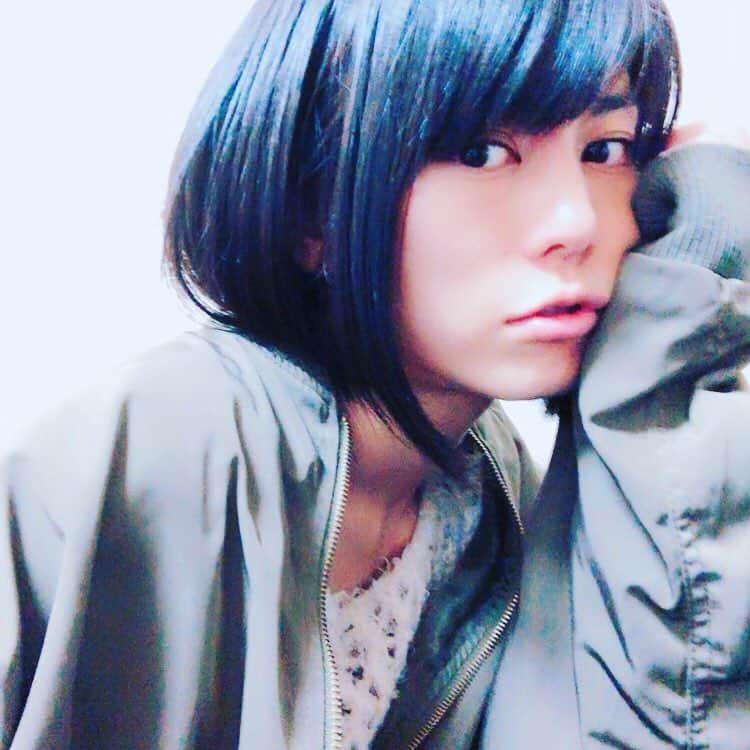 芳野友美さんのインスタグラム写真 - (芳野友美Instagram)「やっぱりまだ夜は冷えますな…」4月16日 0時58分 - yumi_yoshino_1980