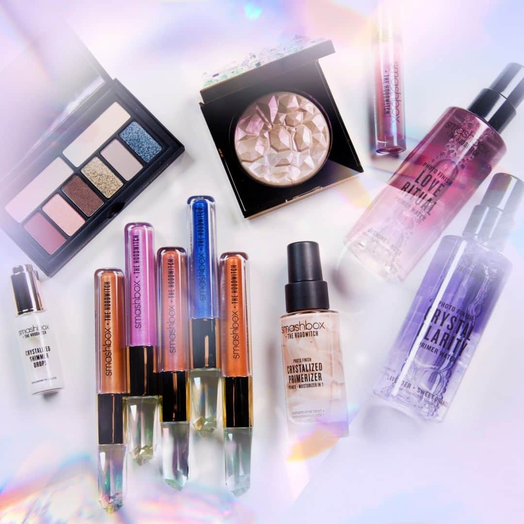 Smashboxのインスタグラム：「🚨 #GIVEAWAY🚨Win our entire Crystalized Collection!✨ To enter, tag 3 friends, follow @thehoodwitch & @smashboxcosmetics and tell us your favorite crystal that inspired the collection 🔮💎💫 UPDATE: A winner has been selected.」