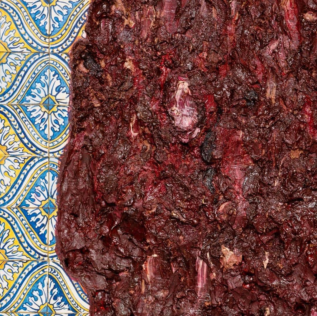 のインスタグラム：「"Adriana Varejão: Por uma retórica canibal" opens tomorrow, April 16, at the Museu de Arte Moderna da Bahia in Salvador, Brazil.  The show features twenty works made between 1992 and 2016 and is Adriana Varejao's first presentation in Salvador, Bahia, a city that is fundamentally important in the artist's research and references to the Baroque period and the historical revision of colonialism. Learn more via the link in our bio!  Coinciding with the opening, Varejão will speak with curator Luisa Duarte, artist Ayrson Heráclito, and anthropologist Lilia Moritz Schwarcz about Afro-Brazilian history and culture. The event is free and open to the public. __________ #AdrianaVarejao ⁣⁣#Gagosian @bahiamam @adrianavarejao (1) Adriana Varejão, "Tongue with Winding Pattern," 1998 (detail) © Adriana Varejão (2) Adriana Varejão, "Proposal for a Catechesis—Part I Diptych: Death and Dismemberment," 1993 © Adriana Varejão. Photo: Eduardo Ortega」