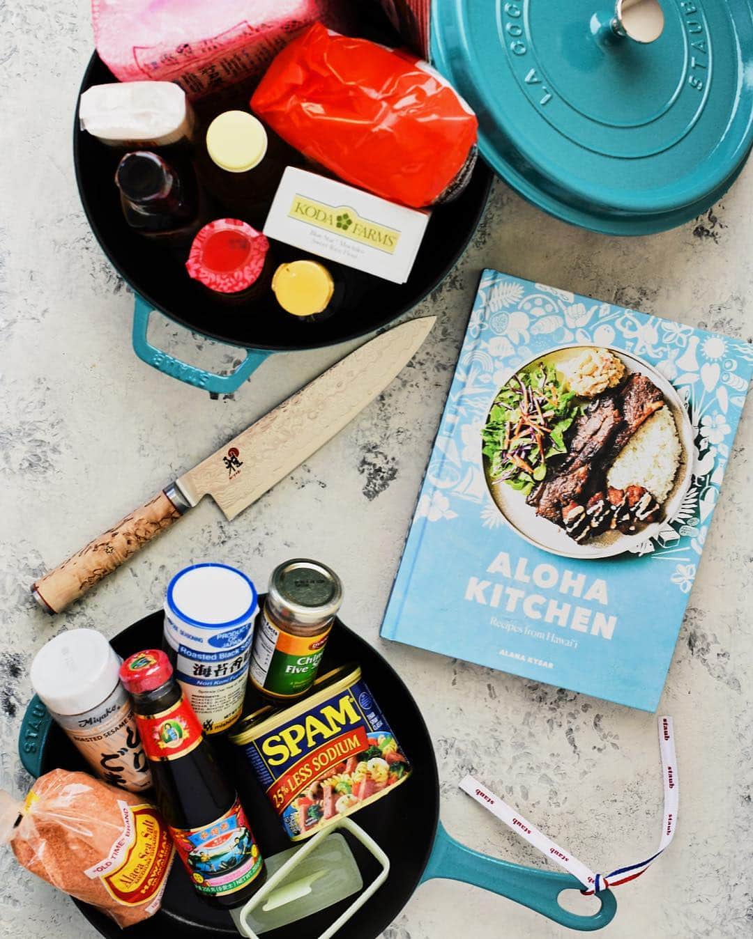 Staub USA（ストウブ）さんのインスタグラム写真 - (Staub USA（ストウブ）Instagram)「🌺#Alohakitchencookbook Giveaway!! ENDED 🌺We are so thrilled for the release of @Alanakysar’s gorgeous new cookbook. Partly because it has lots of #madeinStaub dishes… and partly because every recipe looks Drop. Dead. Delicious.  Lucky for you, you could WIN a copy of the cookbook, a beautiful set of our new Staub TURQUOISE🐬, a @Miyabi_usa Birchwood Chef’s Knife, and pantry essentials picked by Alana herself! Want to enter? Of course you do. Follow the instructions below: .  1.  LIKE this post.  2.  Make sure you are FOLLOWING @Alanakysar, @Miyabi_usa and @Staub_usa.  3.  Tag a friend or two in the comments below.  4.  Enter as many times as you like and visit the other partners to comment there too! . We will pick one lucky winner at random on Thursday, 4/18. Offer subject to Official Rules, available at bit.ly/AlohaStaubandMiyabi. Winner must be a USA resident and at least 18 years of age.」4月16日 2時11分 - staub_usa