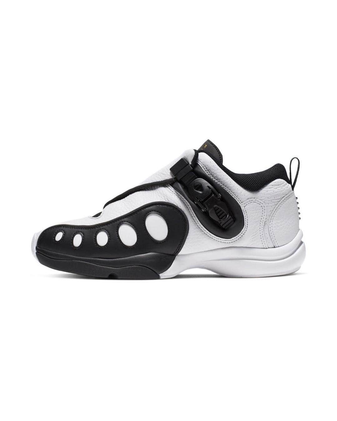 Nice Kicksさんのインスタグラム写真 - (Nice KicksInstagram)「The Nike Zoom GP returns for its 20th anniversary on 4/20. Tap the link in our bio to learn more about this Gary Payton retro.」4月16日 2時34分 - nicekicks