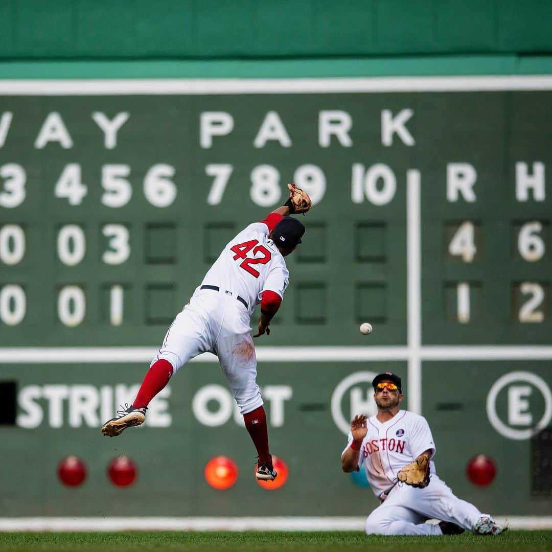 ボストン・レッドソックスさんのインスタグラム写真 - (ボストン・レッドソックスInstagram)「Left fielder, Steve Pearce. 👏」4月16日 2時41分 - redsox