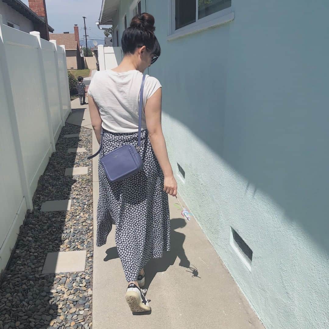 のインスタグラム：「Walking into the week like.... so glad i finished my taxes last week! Hope everyone got theirs in without a lot due!!⠀⠀⠀⠀⠀⠀⠀⠀⠀ 新しい週を始めよう〜...本当は先週税金を終えてよかった。まだ追えてない人は頑張ってね！⠀⠀⠀⠀⠀⠀⠀⠀⠀ #monday #taxes #duetoday #taxday #april #2019」