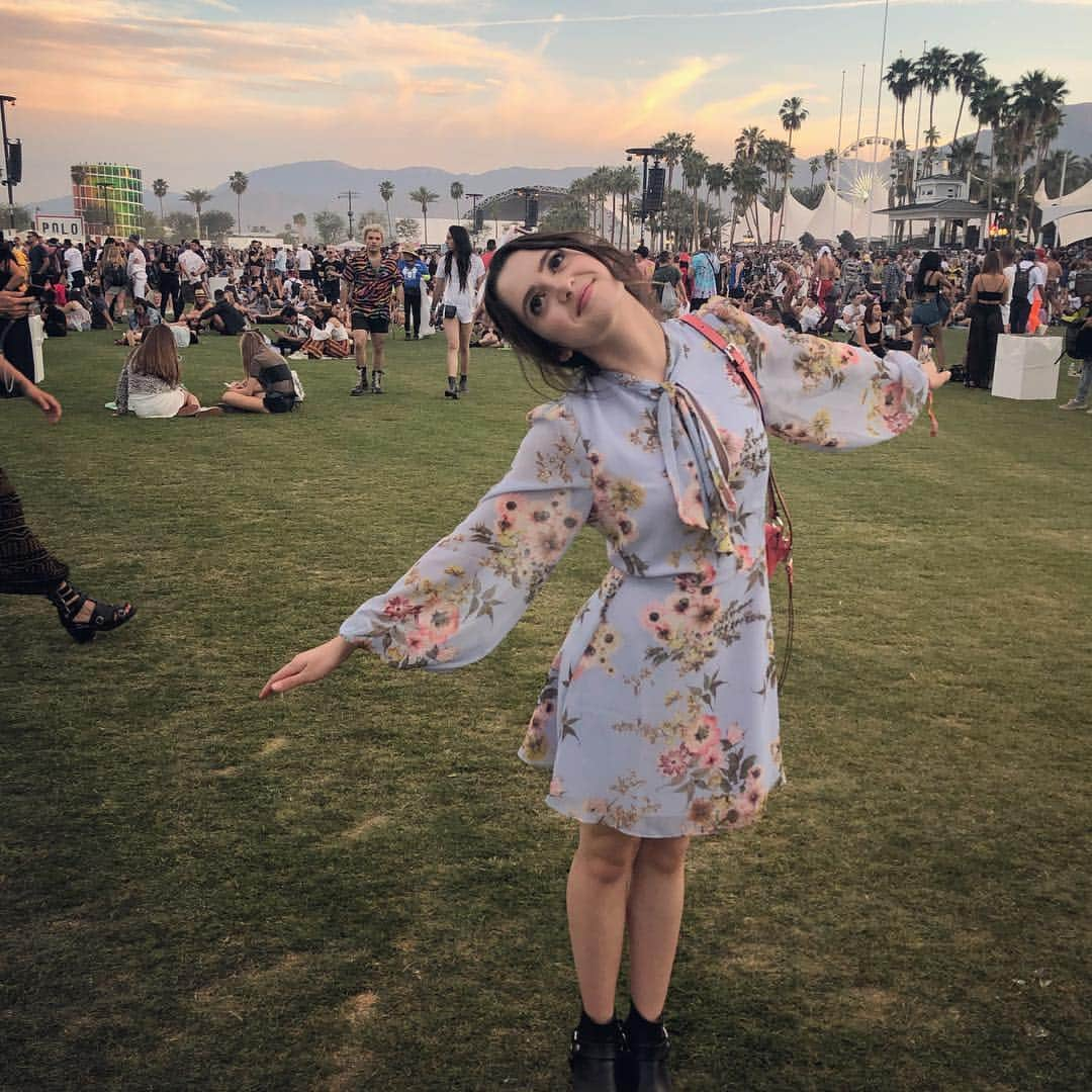 ローラ・マラノさんのインスタグラム写真 - (ローラ・マラノInstagram)「Really was feeling quite “Coachella” before @thegr8khalid’s set yesterday...what a weekend 😊 thank you @bmw @bmwusa @bmwi so much again 🙌 #roadtocoachella #bmwi8」4月16日 2時45分 - lauramarano