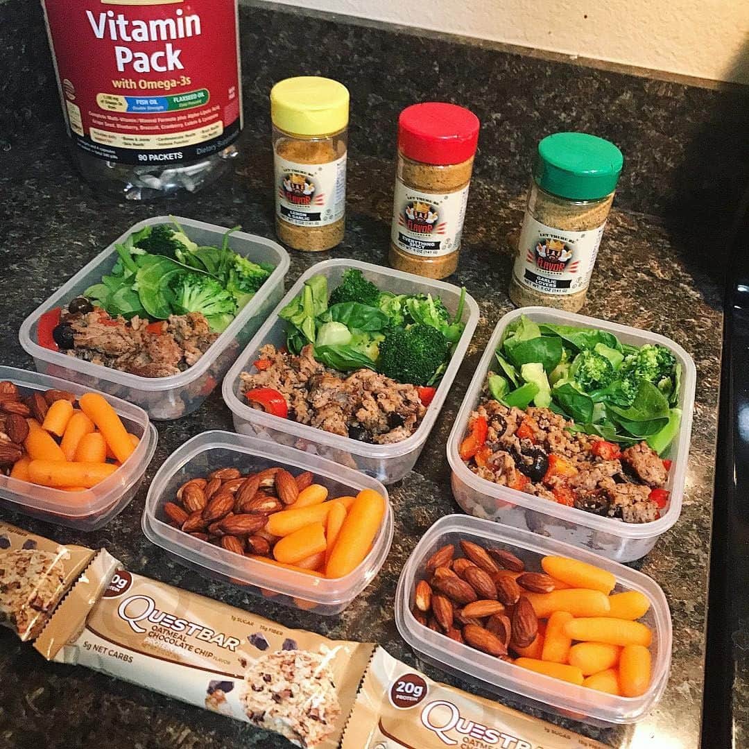 Flavorgod Seasoningsさんのインスタグラム写真 - (Flavorgod SeasoningsInstagram)「🍱🍱🤩🤩PERFECT FOR MEAL PREPPING‼‼‼⁣ -⁣ Build Your Own Bundle Now!!⁣ Click the link in my bio @flavorgod⁣ ✅www.flavorgod.com⁣ -⁣ Flavor God Seasonings are:⁣ 💥ZERO CALORIES PER SERVING⁣ 🌿Made Fresh⁣ 🌱GLUTEN FREE⁣ 🔥KETO FRIENDLY⁣ 🥑PALEO FRIENDLY⁣ ☀️KOSHER⁣ 🌊Low salt⁣ ⚡️NO MSG⁣ 🚫NO SOY⁣ 🥛DAIRY FREE *except Ranch ⁣ ⏰Shelf life is 24 months⁣ -⁣ Photo & meal prep by:@kdub1472」4月16日 3時00分 - flavorgod