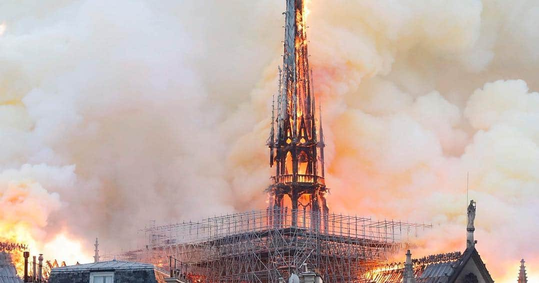 オマール・シーさんのインスタグラム写真 - (オマール・シーInstagram)「💔 Tristesse...#NotreDame」4月16日 3時08分 - omarsyofficial