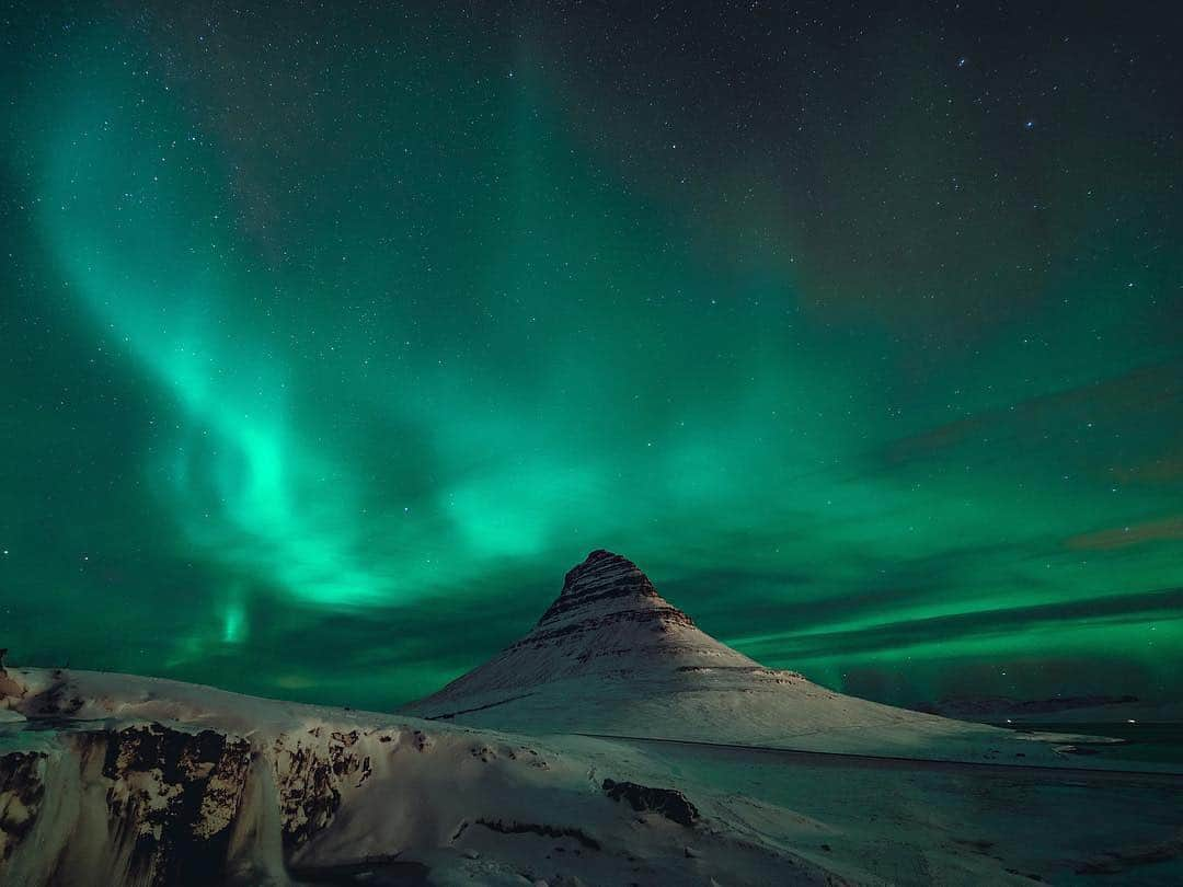 Ricoh Imagingさんのインスタグラム写真 - (Ricoh ImagingInstagram)「A mesmerizing capture from our #teampentax fan @gianluca.checcarini. #pentax #northernlights #astrophotography #iceland」4月16日 3時11分 - ricohpentax