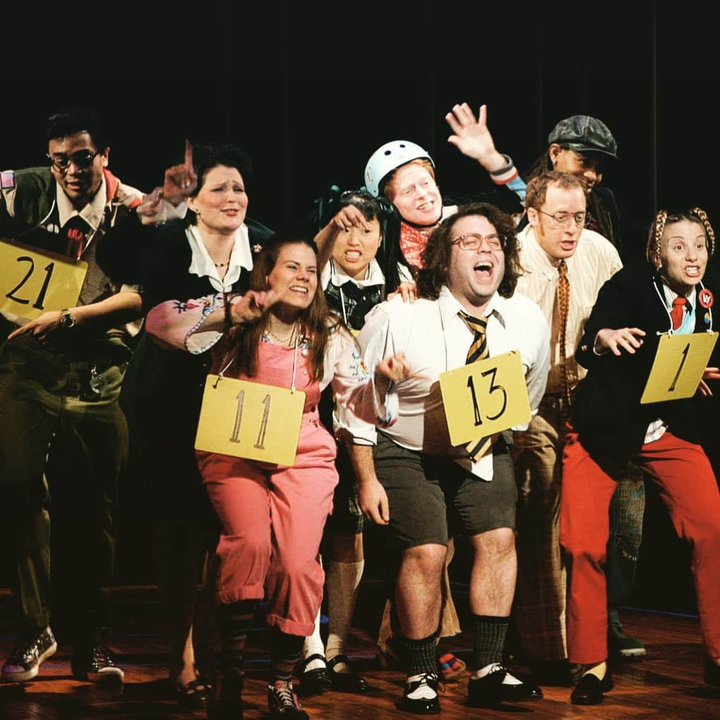 ジェシー・タイラー・ファーガソンさんのインスタグラム写真 - (ジェシー・タイラー・ファーガソンInstagram)「14 years ago today “The 25th Annual Putnam County Spelling Bee” started previews at the Circle in the Square theater on Broadway. 14 years later my husband is one of the producers of the critical smash hit @oklahomabway at the same theater. ❤️ 🐝 🤠」4月16日 3時12分 - jessetyler