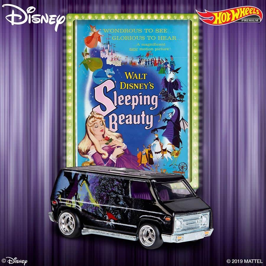 Hot Wheelsさんのインスタグラム写真 - (Hot WheelsInstagram)「Capture the ✨magic✨ of classic #Disney movies with our new #HotWheels Pop Culture collection for 2019. Swipe ➡ to see them all! #Dumbo #Pinocchio #AliceInWonderland #SleepingBeauty #Robinhoood」4月16日 3時37分 - hotwheelsofficial