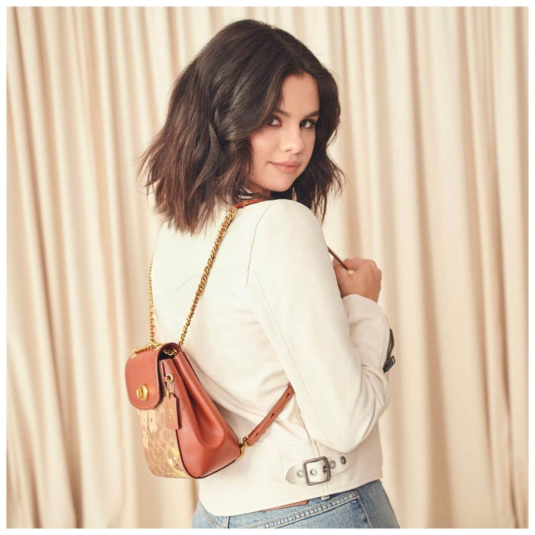 コーチさんのインスタグラム写真 - (コーチInstagram)「Make them look. #SelenaGomez #CoachNY」4月16日 3時43分 - coach