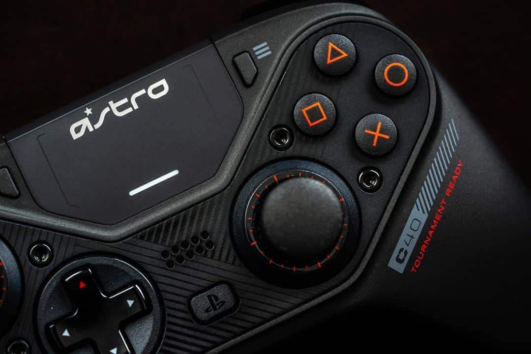 PlayStationさんのインスタグラム写真 - (PlayStationInstagram)「The Astro C40 TR PS4 controller is available now, featuring swappable sticks and D-pad, plus back-of-controller buttons you can re-map on the fly.」4月16日 3時57分 - playstation