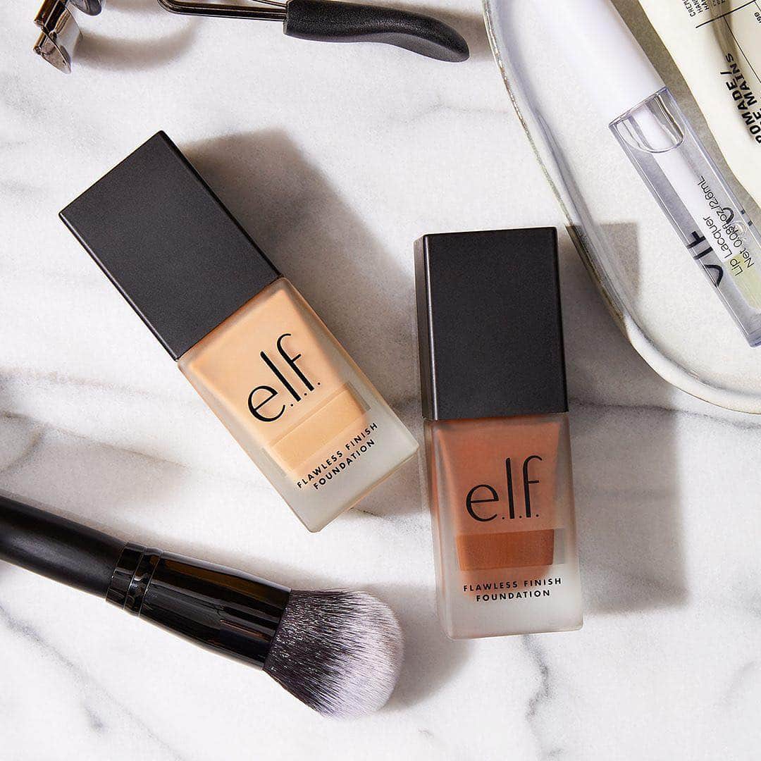 e.l.f.さんのインスタグラム写真 - (e.l.f.Instagram)「Stay selfie ready 🤳 when you use the Buffing Foundation Brush together with our popular Flawless Finish Foundation. We'll see you on the 'gram, babe! 😍 #elfcosmetics」4月16日 4時06分 - elfcosmetics