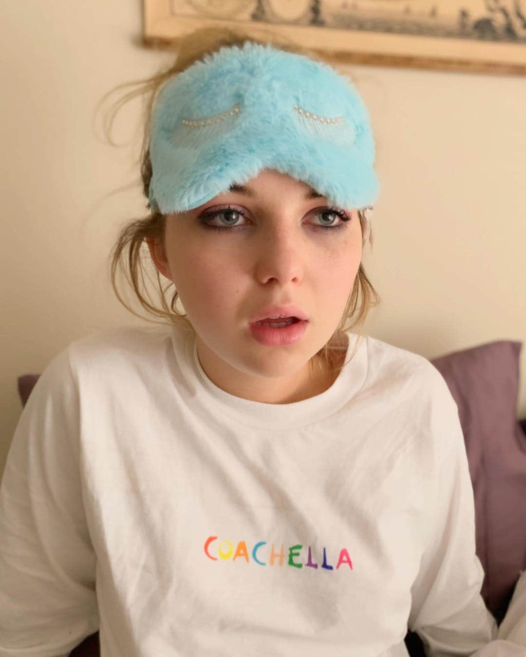 サミー・ハンラティさんのインスタグラム写真 - (サミー・ハンラティInstagram)「Me waking up this morning😂 wow I look good😂 them after Coachella feels! Hahaha anyone else waking up like this??」4月16日 4時25分 - sammihanratty