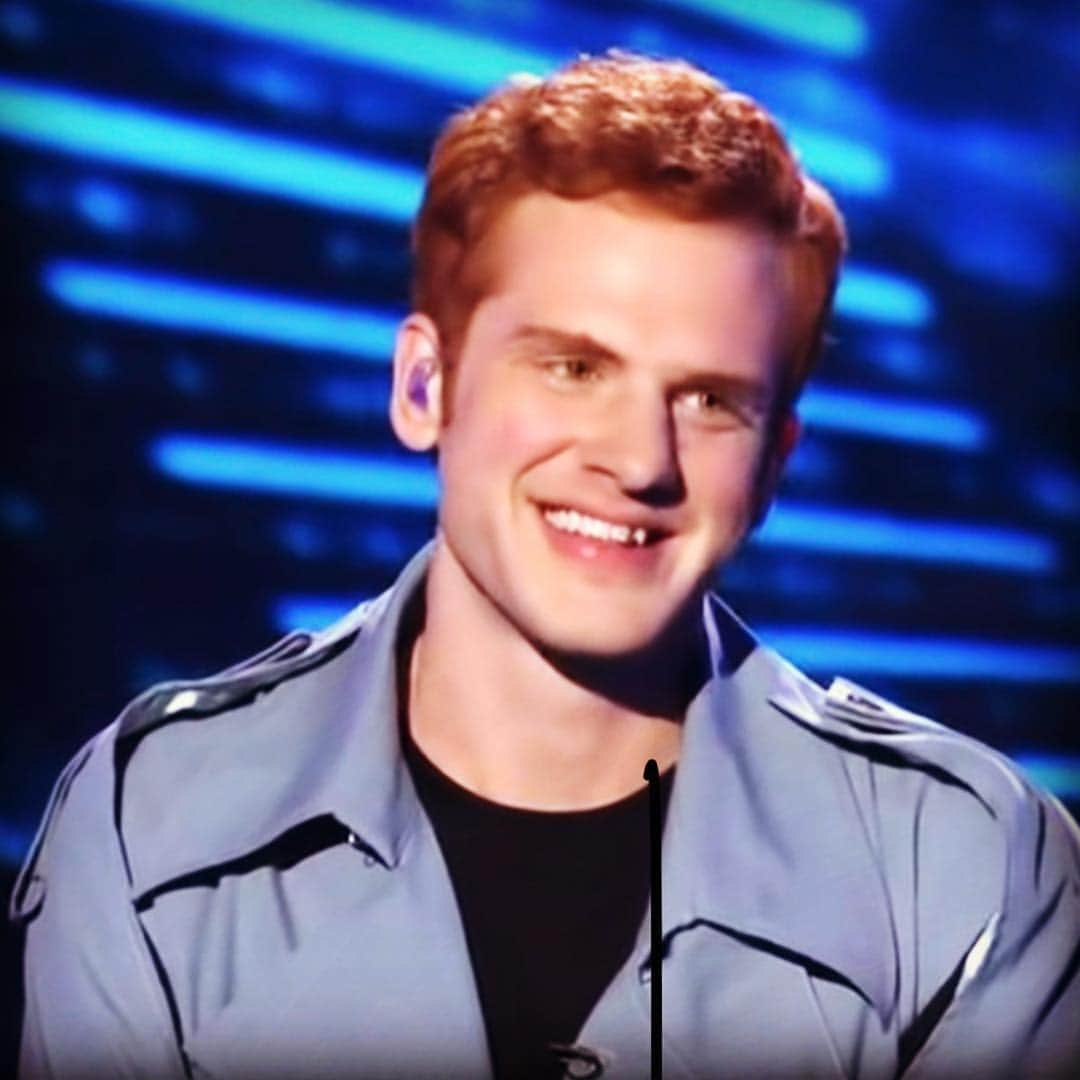 エルトン・ジョンさんのインスタグラム写真 - (エルトン・ジョンInstagram)「Jeremiah Lloyd Harmon’s version of “We All Fall In Love Sometimes” took my breath away.  An amazing talent.  @americanidol @jlloydharmon」4月16日 4時31分 - eltonjohn