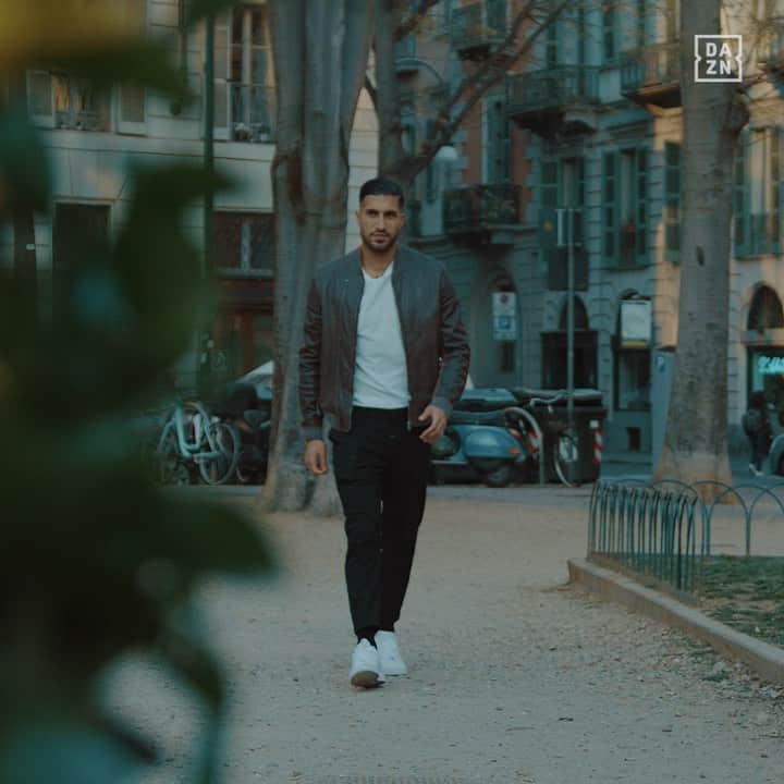 エムレ・カンのインスタグラム：「Tomorrow at 6 on @dazn_de – Part 2 of my shooting day with DAZN.  I´ll see you guys in the return match against Ajax. ⠀⠀⠀⠀⠀⠀⠀⠀⠀ #GetReady #iCan #WeCan #EmreCan #EC23 #DAZN #JuventusTurin」