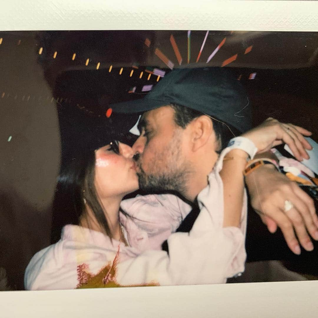 サラ・サンパイオさんのインスタグラム写真 - (サラ・サンパイオInstagram)「I lied, these are the last photos! Polaroid moments! 🤗🤗🤗 has the best time ever! #coachella」4月16日 4時54分 - sarasampaio