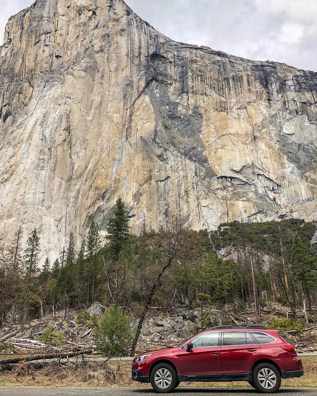 Subaru of Americaさんのインスタグラム写真 - (Subaru of AmericaInstagram)「Outback owners love to explore our beautiful national parks. Check out our story to see which national parks Outback owners have visited! (📸: @subieruby at @yosemitenps)」4月16日 5時07分 - subaru_usa