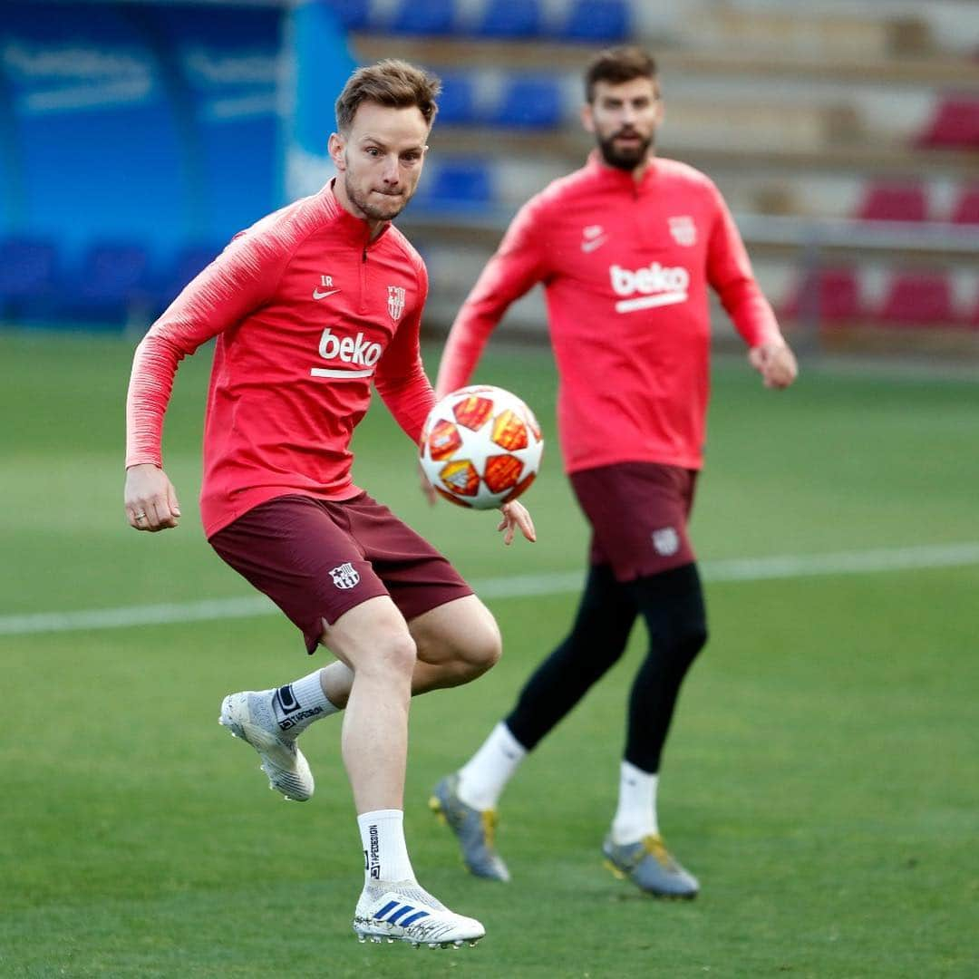 イヴァン・ラキティッチさんのインスタグラム写真 - (イヴァン・ラキティッチInstagram)「Focus 😏💪⚽ #ChampionsLeague #ForçaBarça 🔵🔴」4月16日 5時01分 - ivanrakitic