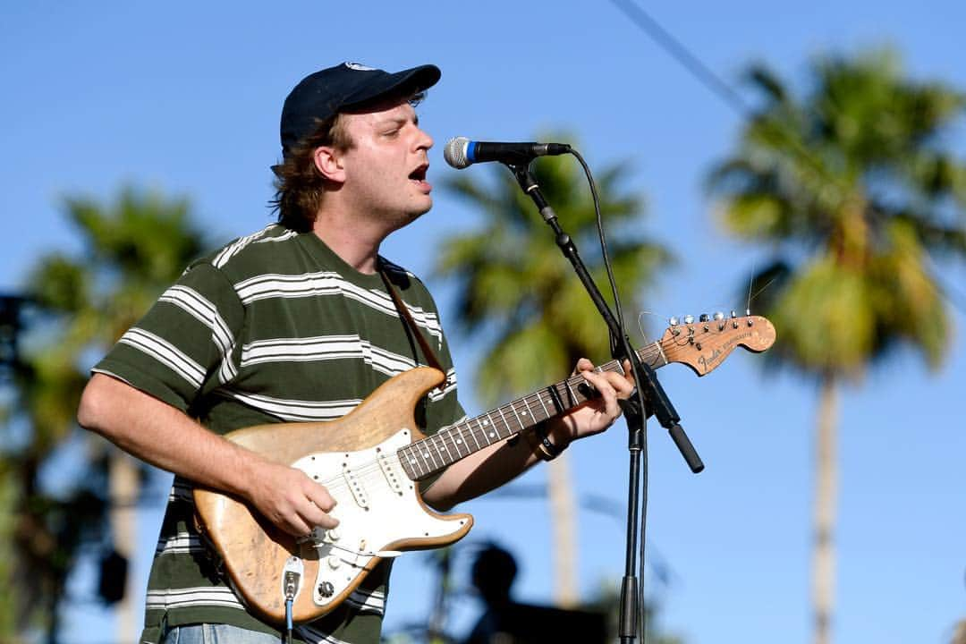 Fender Guitarさんのインスタグラム写真 - (Fender GuitarInstagram)「Check out some of our favorite performers from @Coachella Weekend 1 rocking Fender gear! #macdemaro @the1975 @hermusicofficial @hyukohofficial @soccermommyband @soypablo777 @kingprincess69 @bobmosesmusic @menitrust. Who are you excited to see Weekend 2?」4月16日 5時06分 - fender