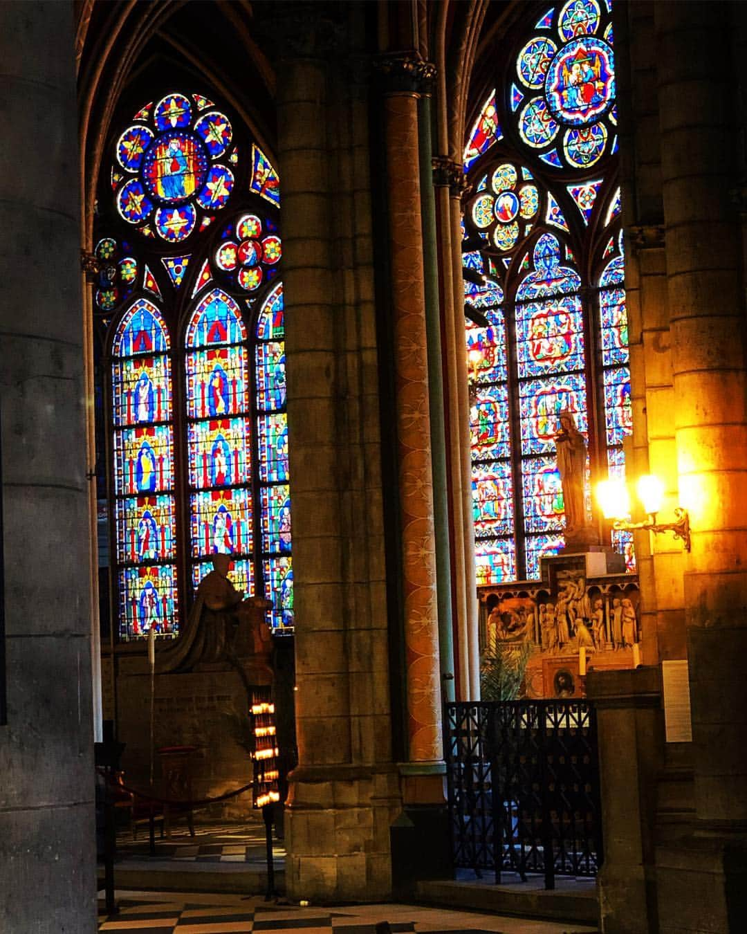 ラファエル・スバージさんのインスタグラム写真 - (ラファエル・スバージInstagram)「Please pray for #notredame  now in flames and facing a very rough road ahead.  My heart breaks to think of even a single part of this structure being damaged or affected by this tragedy.  I was there just a week ago and took so many photos of the interior, because as with any great cathedral of this size and magnitude it’s impossible to capture with any one shot, any one angle. Everywhere you look, in every direction, it takes your breath away— up, down, from every corner, this is a masterpiece, the purest expression of spirit on a physical plane. We are reminded of other worlds as we stand under the stained glass, with colors seen no where else in history.  Notre Dam is a place to commune with the highest expression of “God” as expressed through architecture, and as a result we are elevated by its very presence.  To the people of #France, of #Paris and all citizens of the world, this is a heartbreaking moment. Let us pray for this mighty treasure, this manifestation of spirit in the form of a cathedral. We send you love and our hearts embrace. 🙏🙏」4月16日 5時12分 - raphaelsbarge