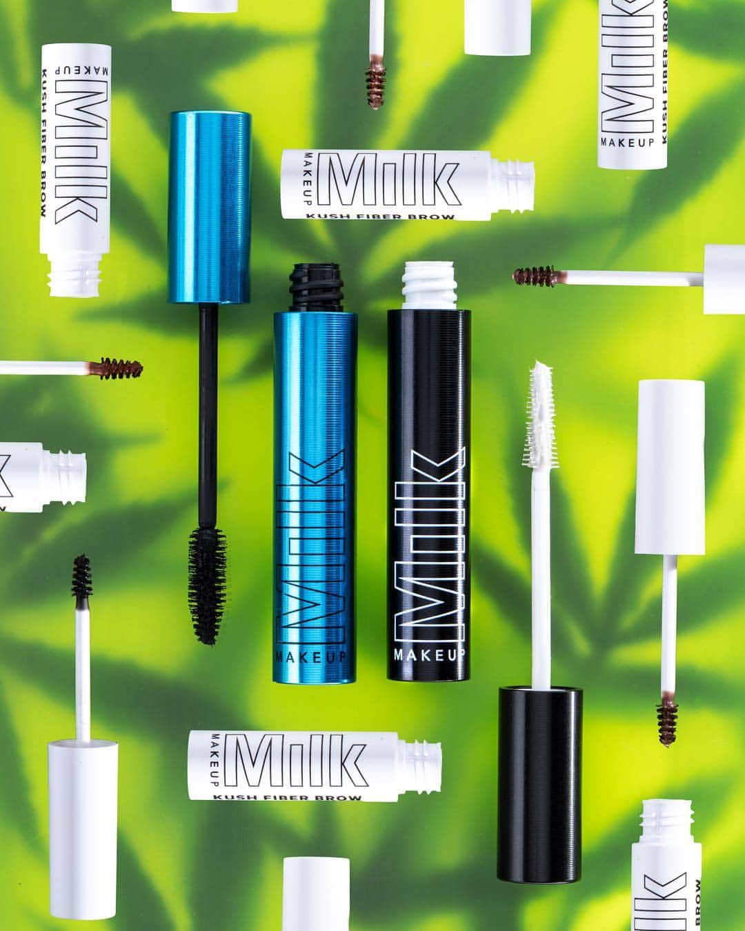 Milk Makeupさんのインスタグラム写真 - (Milk MakeupInstagram)「HIGH TIDES WITH OUR ❗️NEWEST❗️ ADDITIONS TO #KUSHFAM - Let's break it down 👇🏽 💚#KUSHWATERPROOF $24 (woo finally!) high volume, waterproof mascara with volumizing heart-shaped fibers, conditioning, hemp-derived cannabis seed oil, and pure pigments for a transfer-proof, flake-free, intense black finish. 💚#KUSHPRIMER $24 high volume lash primer with volumizing heart-shaped fibers, conditioning, hemp-derived cannabis seed oil, and a weightless plumping formula that pairs perfectly with our OG #kushmascara for an extra high volume. 💚#KUSHBROW SHADE EXTENSIONS $18 same tinted, thickening heart-shaped fibers that  create natural-looking fulleness, shape, and definition OR naturally defined brows while hemp-derived cannabis seed oil conditions now in ❗️FIVE NEW SHADES 😱 - Catch these babies 4/20 on milkmakeup.com + sephora.com, + @sephora stores, and 4/23 at @cultbeauty - 🌿#countdowntokush: 5 days🌿 #takecarewithkush」4月16日 5時20分 - milkmakeup