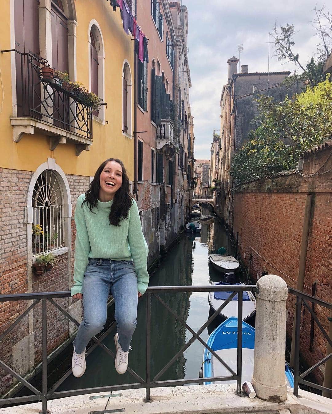 ロレイン・マクナマラのインスタグラム：「Okay Venice, you stole my heart ♡」