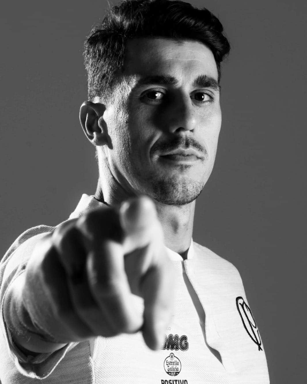 ダニーロ・フェルナンド・アベラールのインスタグラム：「⚫️⚪️」