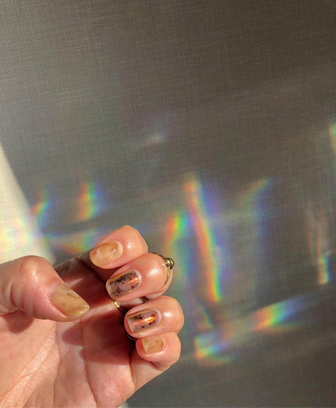 のインスタグラム：「AM6:00 10分だけの虹色  @disco_tokyo  @moe__nakagawa」