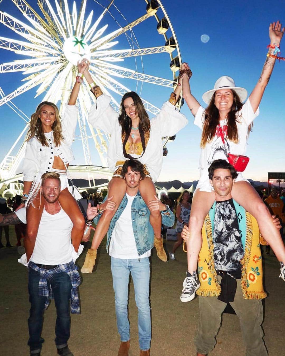 Ludi Delfinoさんのインスタグラム写真 - (Ludi DelfinoInstagram)「#coachella2019 🎡🎉❤️ pictures by @ingefonteyne」4月16日 7時30分 - ludidelfino