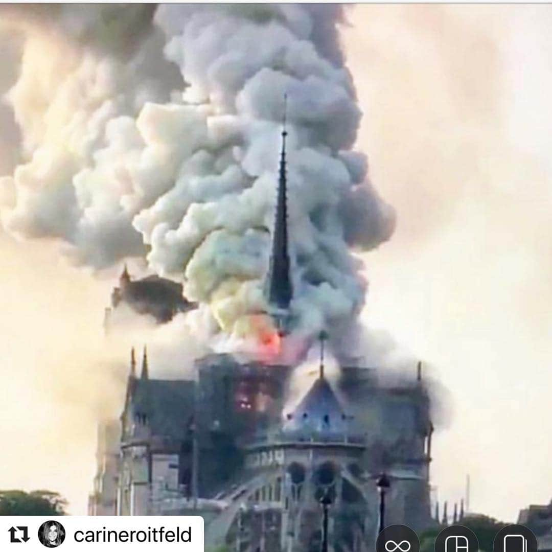 スネジャナ・オノプカさんのインスタグラム写真 - (スネジャナ・オノプカInstagram)「#Repost @carineroitfeld with @make_repost ・・・ 🙏🙏🙏 for PARIS💔.our heart is burning. 🙏🙏🙏for Notre Dame. 🙏🙏🙏for our LADY, full of grace💔born in 1163, she is PARIS 💔#prayfornotredame」4月16日 17時28分 - snejanaonopka15