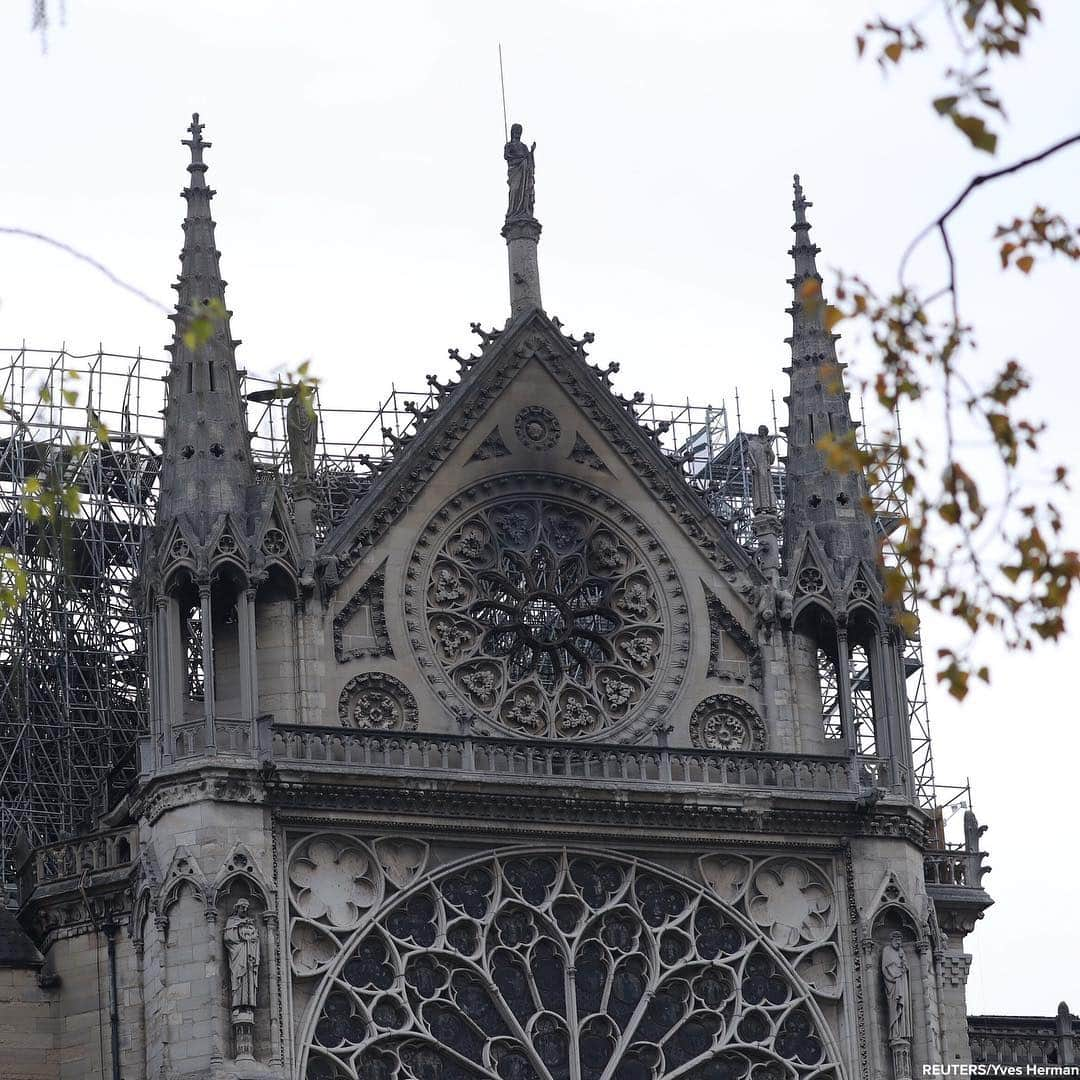 ABC Newsさんのインスタグラム写真 - (ABC NewsInstagram)「JUST IN: Firefighters declare success in their more than 12-hour battle to extinguish the flames that engulfed Paris' iconic Notre Dame cathedral. #notredame #firefighting #cathedral #fire #paris」4月16日 17時32分 - abcnews