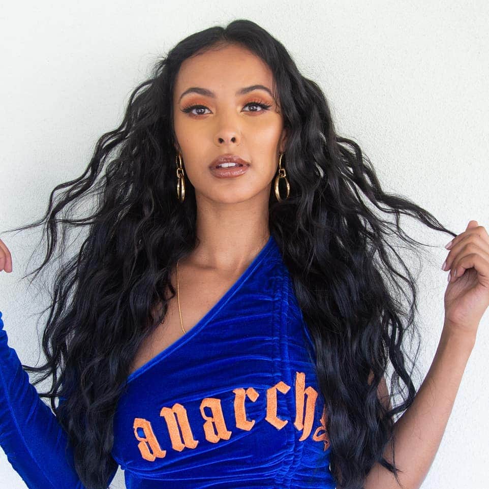 ghd hairさんのインスタグラム写真 - (ghd hairInstagram)「MAYA IS FIRE 🔥  For the final day of Coachella, @mayajama rocked these 70s-inspired curls ⚡️ @patrickwilson used the #ghdclassiccurltong; curling small sections in alternate directions. Comment below if you'd love a technique video!👇 #ghdhair #ghdxcoachella #hairgoals #coachella #ghdxfestival #ghd #longhair #curlyhair」4月16日 18時00分 - ghdhair