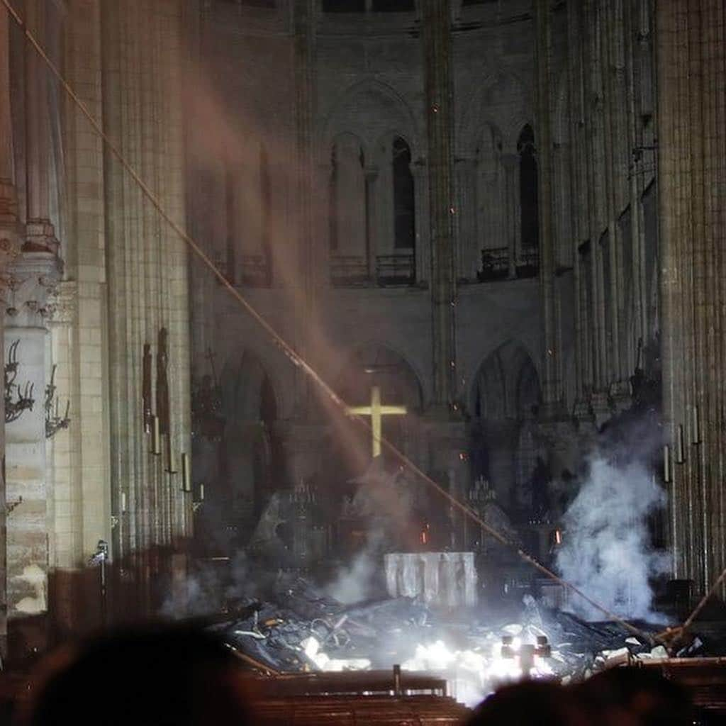 CNNさんのインスタグラム写真 - (CNNInstagram)「A devastating fire may have gutted Notre Dame in Paris — but amid the smoke and ash, the cathedral’s altar and cross are still intact. The blaze raged for several hours on Monday evening before 400 firefighters managed to bring it under control. However, they were unable to save the spire, which burned to a blackened shell before finally toppling as thousands of Parisians watched in horror from the streets. But the building’s iconic facade and towers were salvaged, as were a host of invaluable artifacts and works of art stored inside. An investigation into what caused the fire has been opened, and French President Emmanuel Macron has vowed that the cathedral will be rebuilt. Photos: Philippe Wojazer / French Interior Ministry / Getty Images」4月16日 18時00分 - cnn