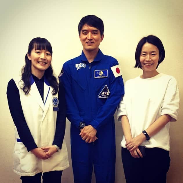 Miraikan, 日本科学未来館さんのインスタグラム写真 - (Miraikan, 日本科学未来館Instagram)「4/15（月）から「科学技術週間」が始まりました！記念イベントとして、茨城県立並木中等教育学校でトークイベント「君は何を求めて宇宙を駆けるのか」が開催されました。本イベントでは、日本科学未来館 科学コミュニケーターの中島がJAXAの大西卓哉宇宙飛行士、世界初の人工流れ星事業を手掛ける株式会社ALE代表の岡島礼奈さん、そして会場の皆さんと「宇宙が日常の場に」をテーマに、これからの私たちと宇宙との新しい関わり方について語り合いました。  This week is "Science & Technology Week" in Japan. As a special event, Takuya Onishi (JAXA Astronaut), Dr. Lena Okajima (Founder, CEO of ALE CO.) and Miraikan's Science Communicator Tomo Okajima had a special talk session for students of Ibaraki Prefectural Namiki Junior High School.」4月16日 18時21分 - miraikan