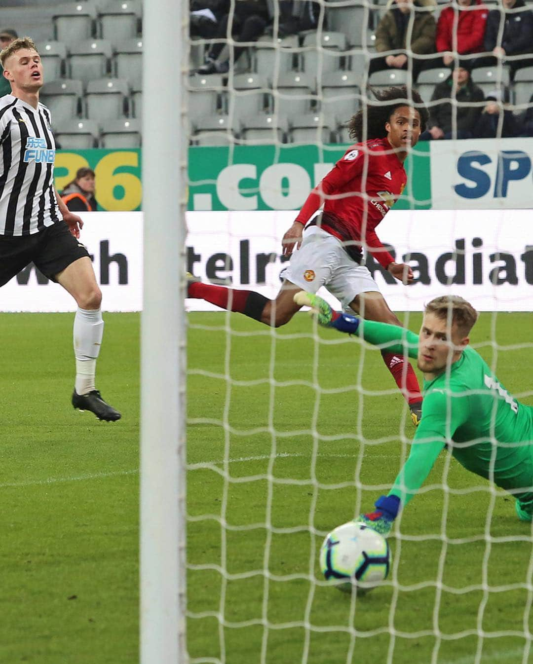 マンチェスター・ユナイテッドさんのインスタグラム写真 - (マンチェスター・ユナイテッドInstagram)「Our Under-23s produced a season-best performance in the league to beat Newcastle 5-0 last night! 👏 #MUAcademy #PL2」4月16日 18時31分 - manchesterunited