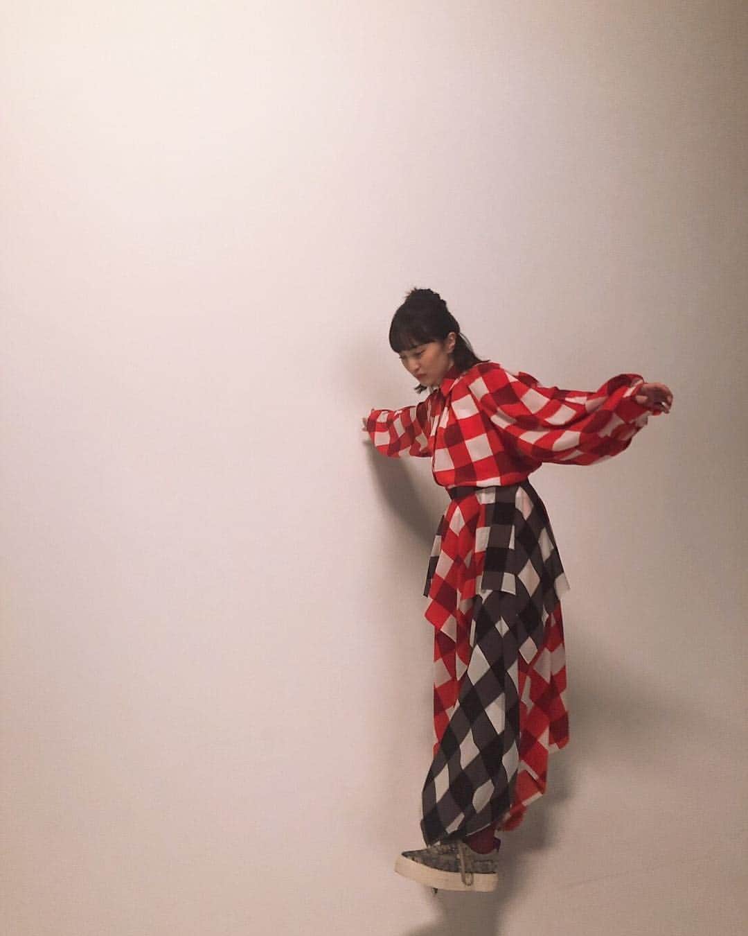 百田夏菜子さんのインスタグラム写真 - (百田夏菜子Instagram)「こちらも初回限定版Bから。オフショット☺︎」4月16日 18時36分 - kanakomomota_official