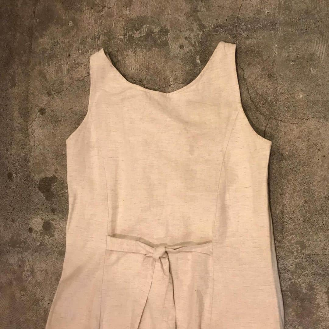 TheSunGoesDownさんのインスタグラム写真 - (TheSunGoesDownInstagram)「TSGD_2nd@shimokitazawa __ linen one-piece silk shirt  staff_152cm __ #tsgd #thesungoesdowntokyo  #vintage #fashion #vintagefashion #Eurovintage  #usavintage #渋谷 #下北沢 #学芸大学 #古着屋 #古着 #大人古着  #ヴィンテージ  #ヨーロッパ古着 #アメリカ古着」4月16日 18時39分 - tsgd_tokyo