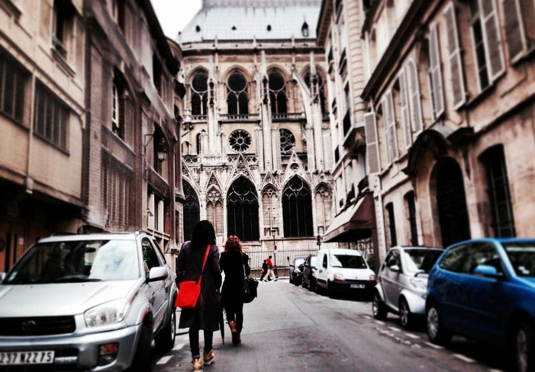 ジーン・トリプルホーンさんのインスタグラム写真 - (ジーン・トリプルホーンInstagram)「Sending ❤️ to #Paris  saddened to hear about the 🔥🔥🔥🔥 #notredame  #travel #france #monument #church」4月16日 10時25分 - meta2meta