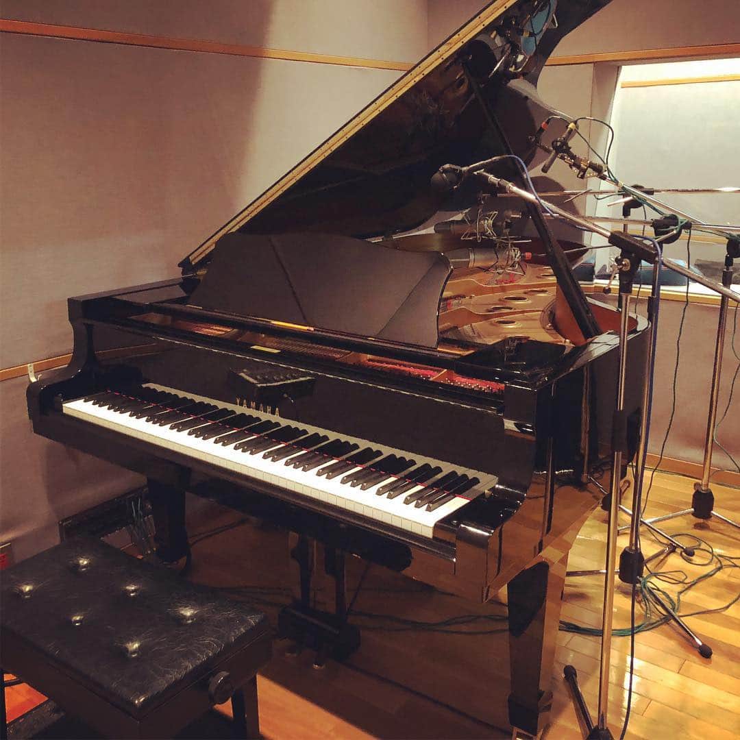 上杉洋史のインスタグラム：「5479264 C7 #piano #yamaha #venue #todayspiano #instapiano #pianophotography #recording #recordingstudio」