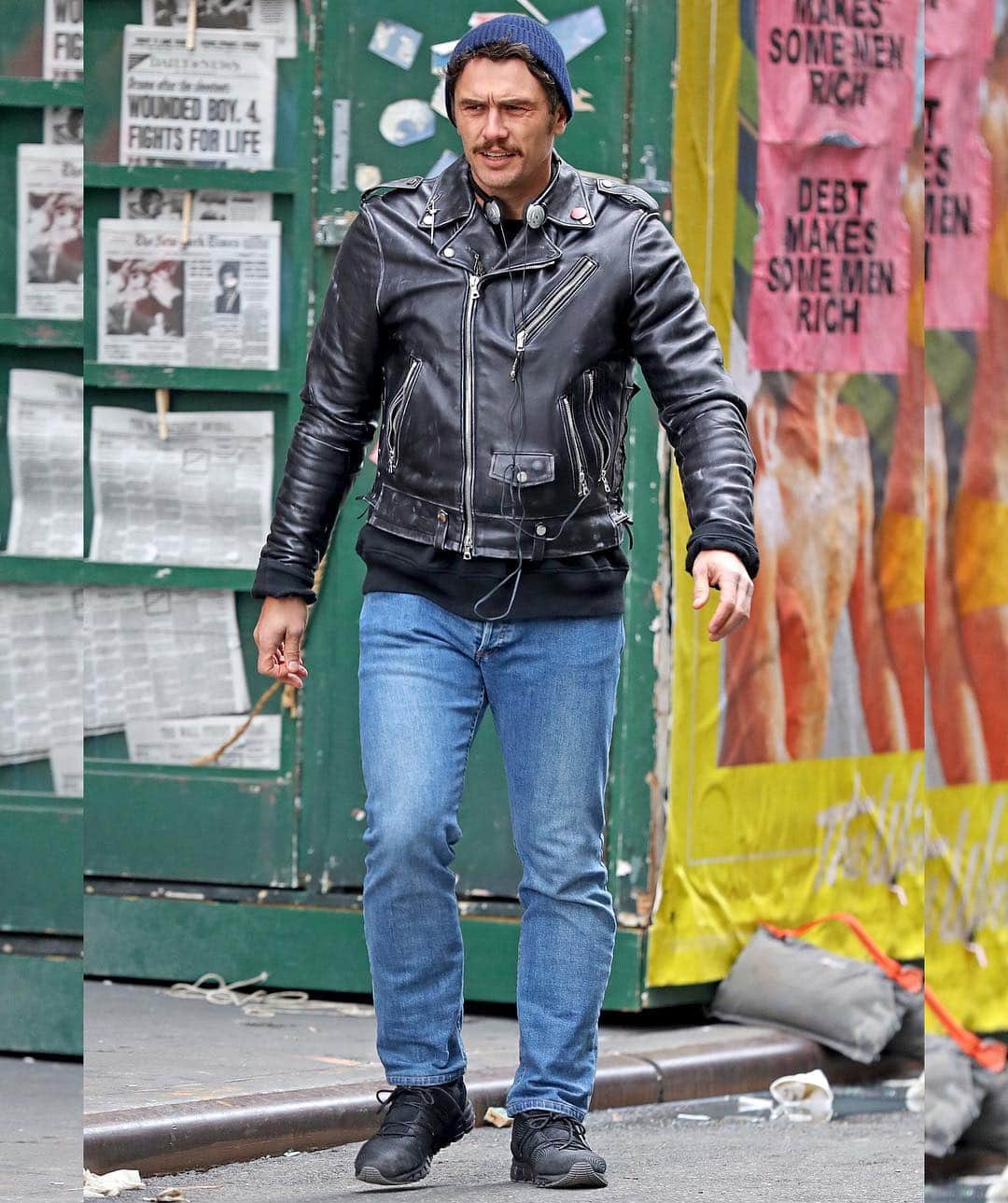 Just Jaredさんのインスタグラム写真 - (Just JaredInstagram)「James Franco is all smiles while directing his series “The Deuce!” More pics at JustJared.com #JamesFranco #TheDeuce Photos: Splash」4月16日 11時14分 - justjared