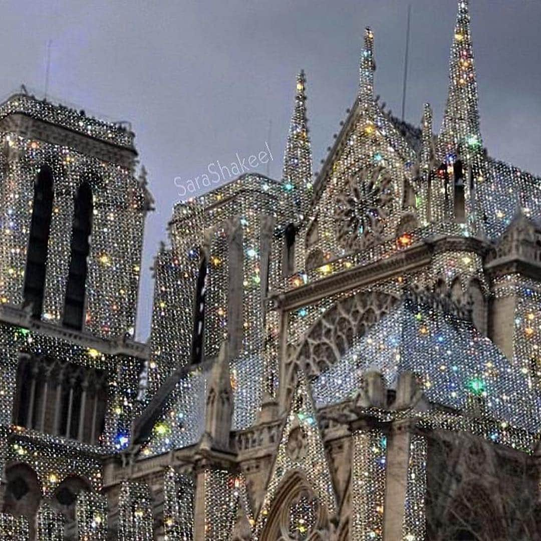 B. Akerlundさんのインスタグラム写真 - (B. AkerlundInstagram)「💔 😔  By @sarashakeel  #notredame」4月16日 11時38分 - bcompleted